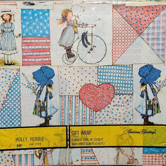 Vintage Holly Hobbie gift wrapping paper - Picture 1 of 6